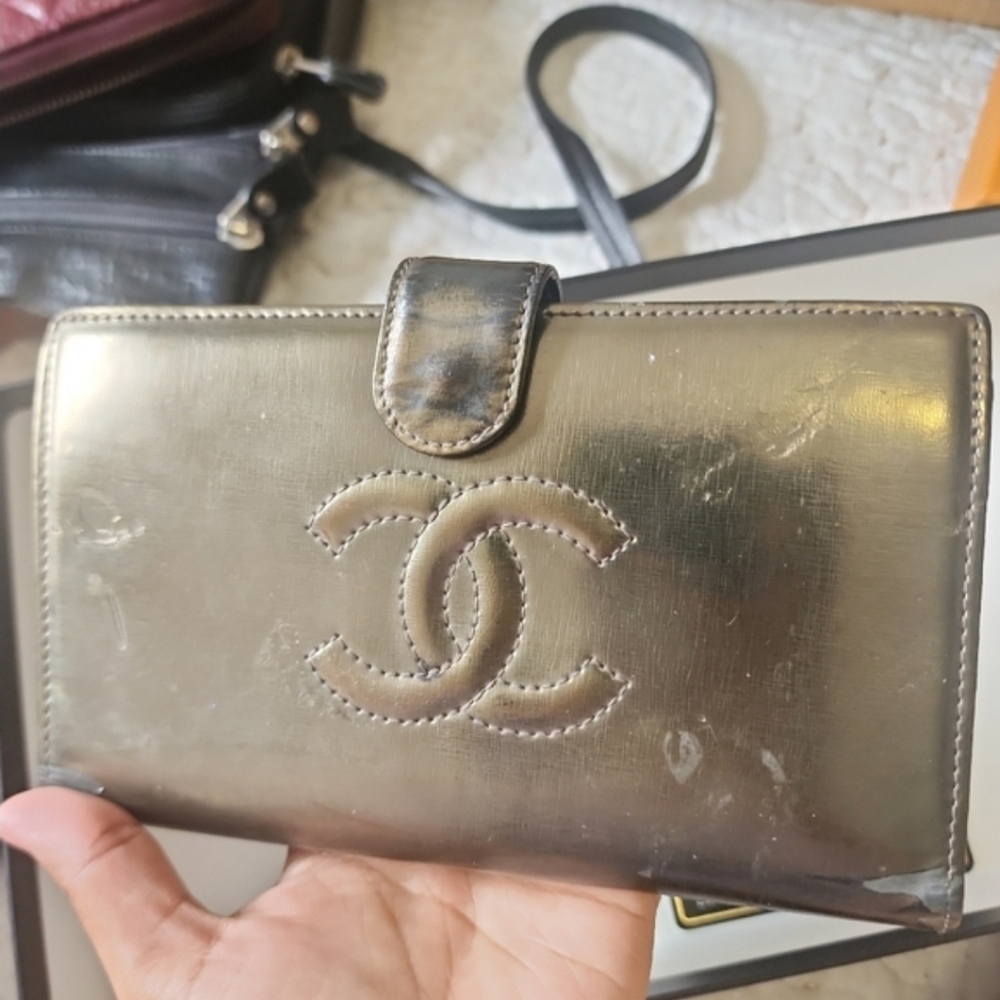 CHANEL Gold Folio wallet with COA
